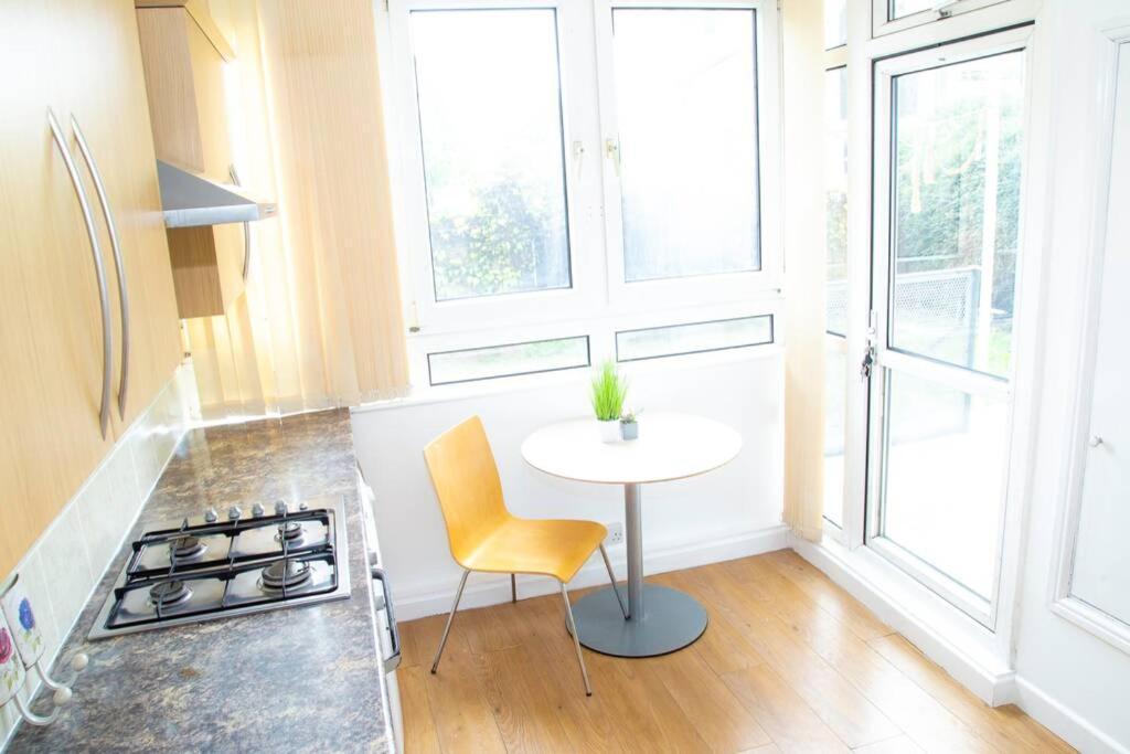 Shoreditch Hoxton Large 3 Bed Garden Flat Free Parking Aor Only Londres Exterior foto